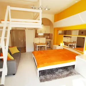 Sunny Studio In Party District- Balcony- Ac Apartamento