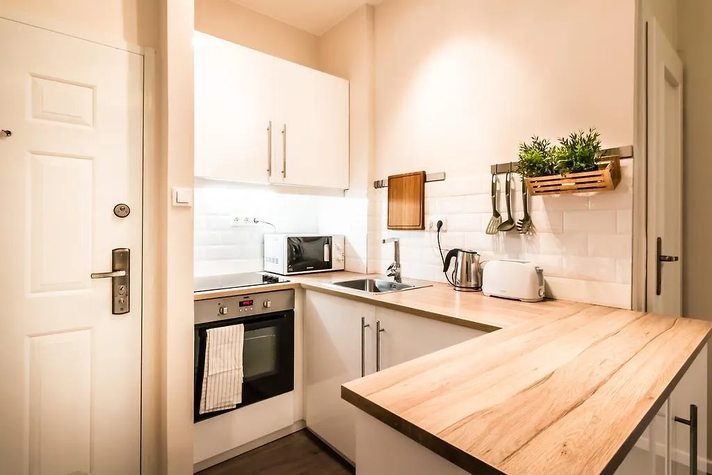 Mile'S Home Budapest Apartman