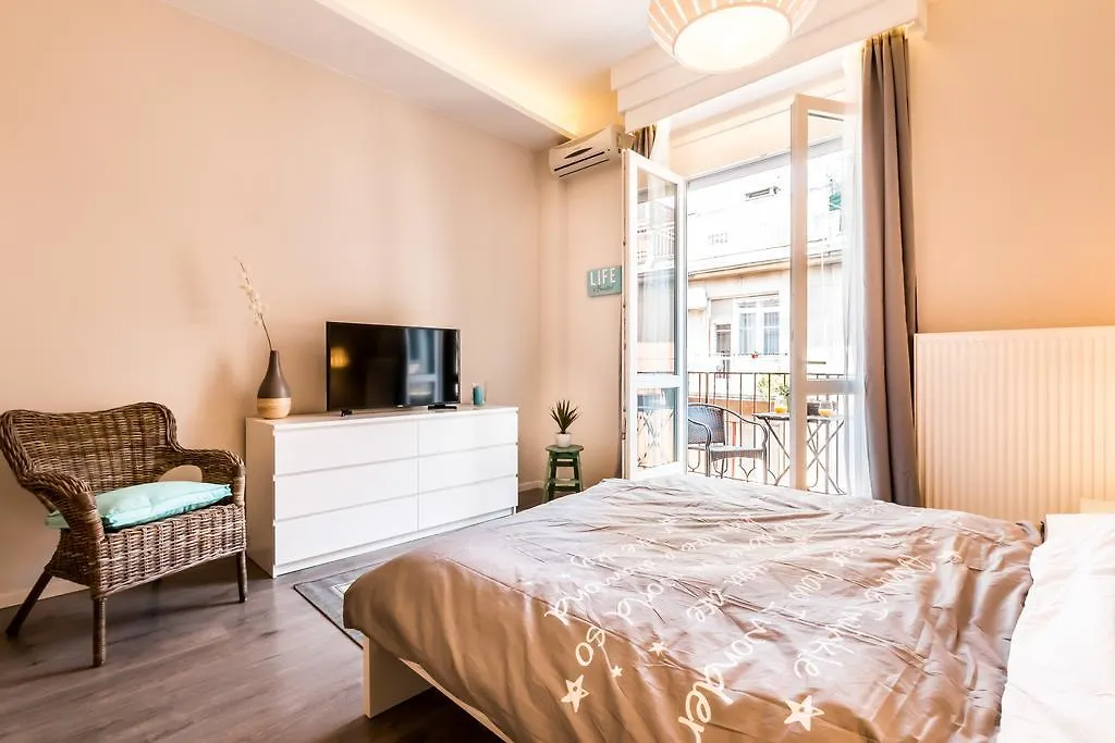 Mile'S Home Budapest Hungary
